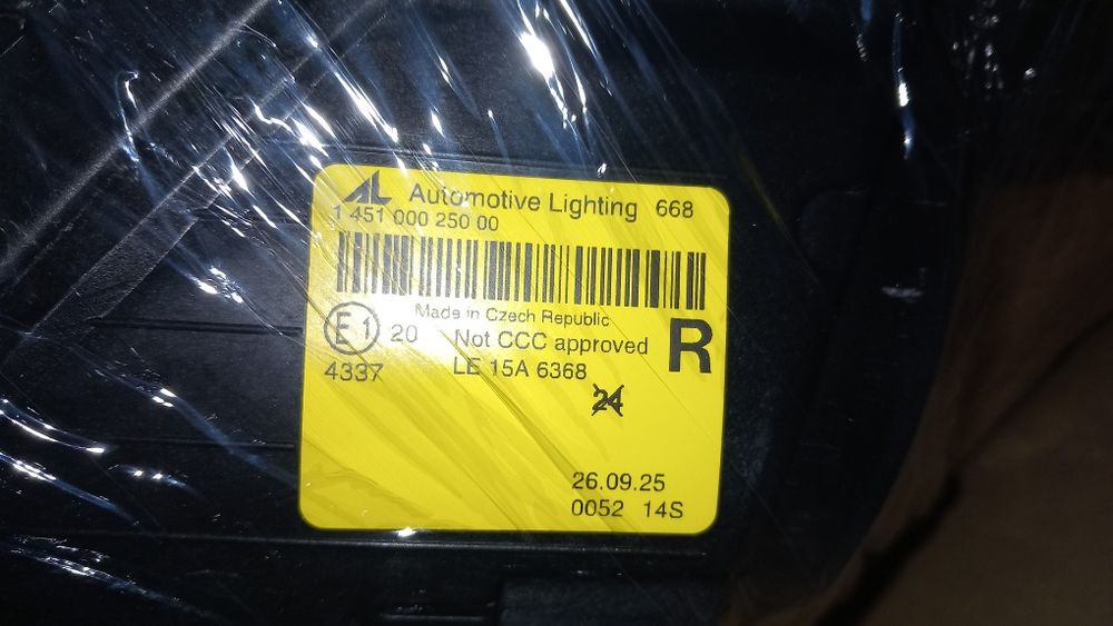 Far dreapta Skoda Octavia III Facelift, cu led