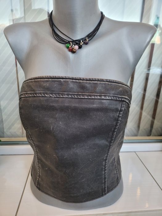 Ново кожено бюстие М и Л