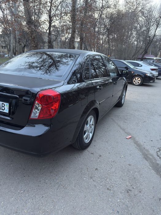 Gentra , 2023 yil, 3 pozitsiya. Avtomat. Metan. Toza.