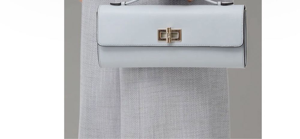 Furla часовник естествена кожа в сребисто —Чанта Furla естествена кожа 165€