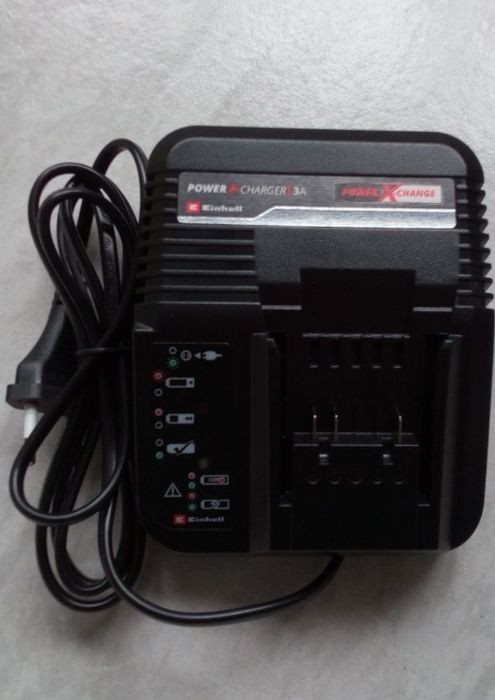 Încărcător 18v Einhell nou