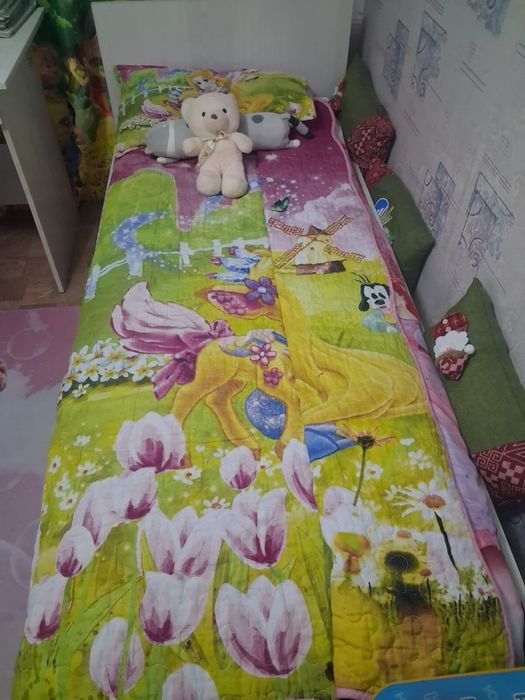 Продам детский б/у кровать
