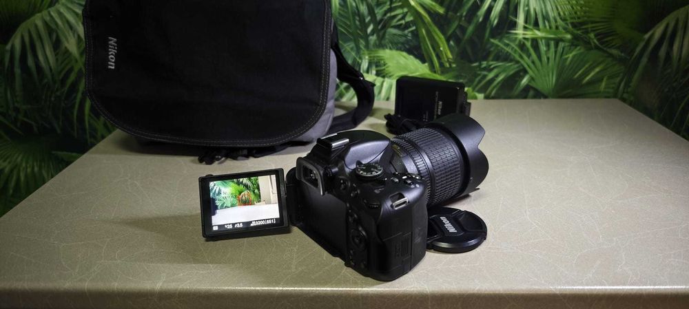 Nikon D5100 + obiectiv 18-105mm VR + accesorii