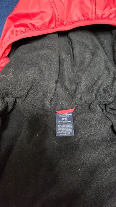 Продам куртку на флисе