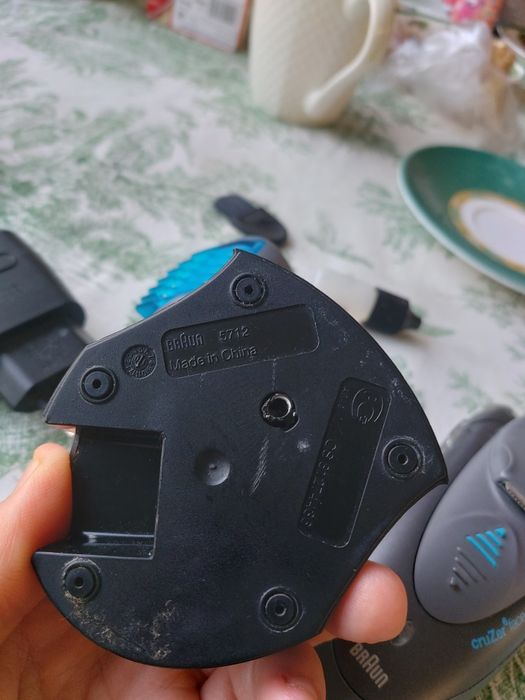 Электробритва Braun