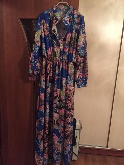 Продам платья срочно