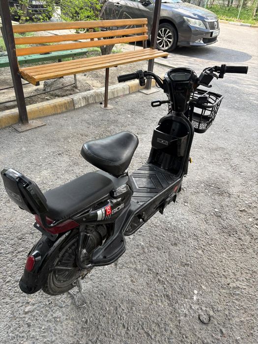 Электроскутер СК8