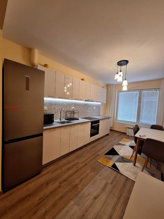 Дава се под наем Тристаен апартамент в София, Център - 90 кв.м за 1146.99 € - Снимка #3