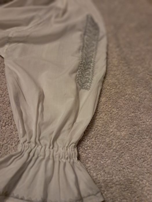 Costum popular pentru femei  foarte vechi păstrat in condiți bune