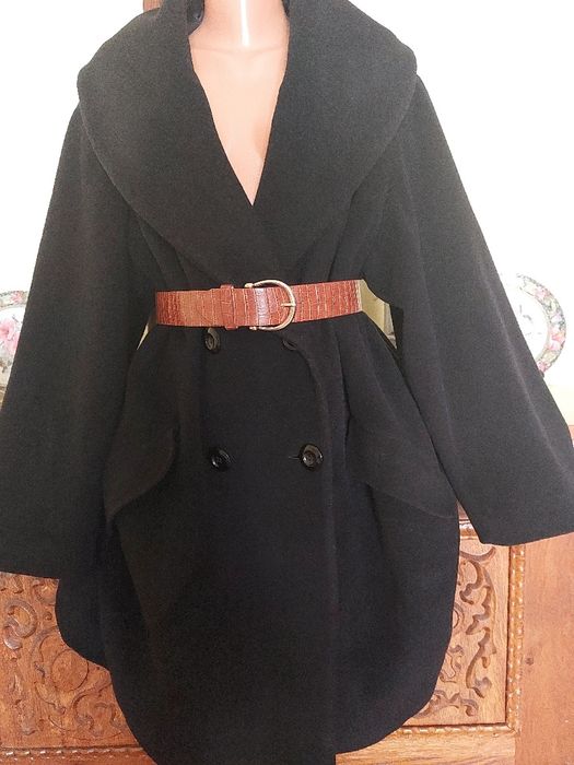 Redus! Mantou nou cu guler sal mare minunat, de primavara, din lana si cașmir