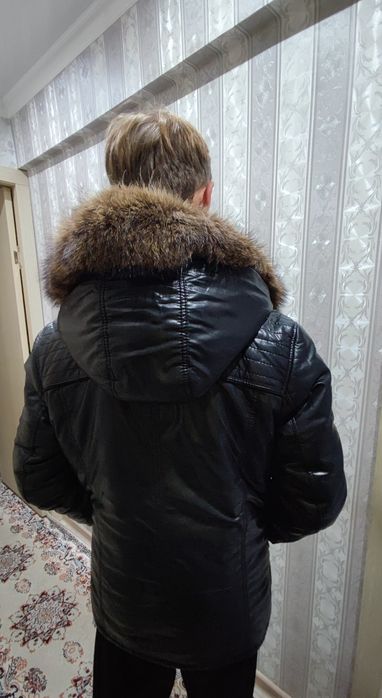 Продам Зимнею куртку