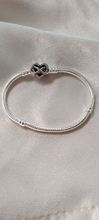 Brățara Nouă Pandora Moments Silver S925 Ale