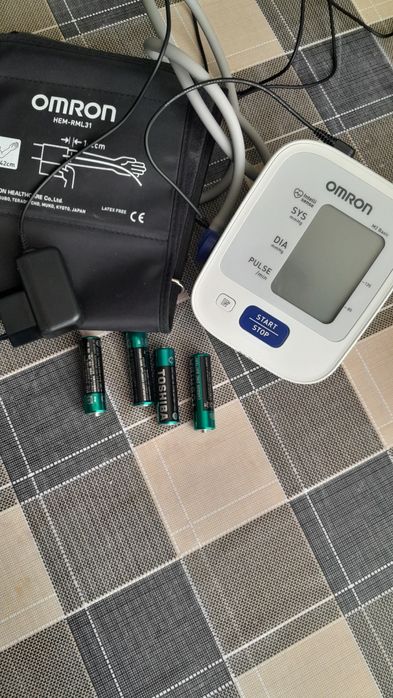 Продам тонометр 14000