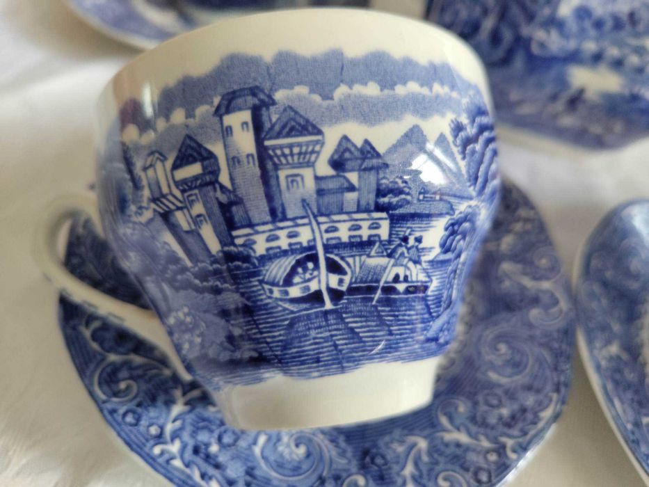 Английски сервиз за кафе