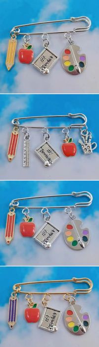 Брошка за учител