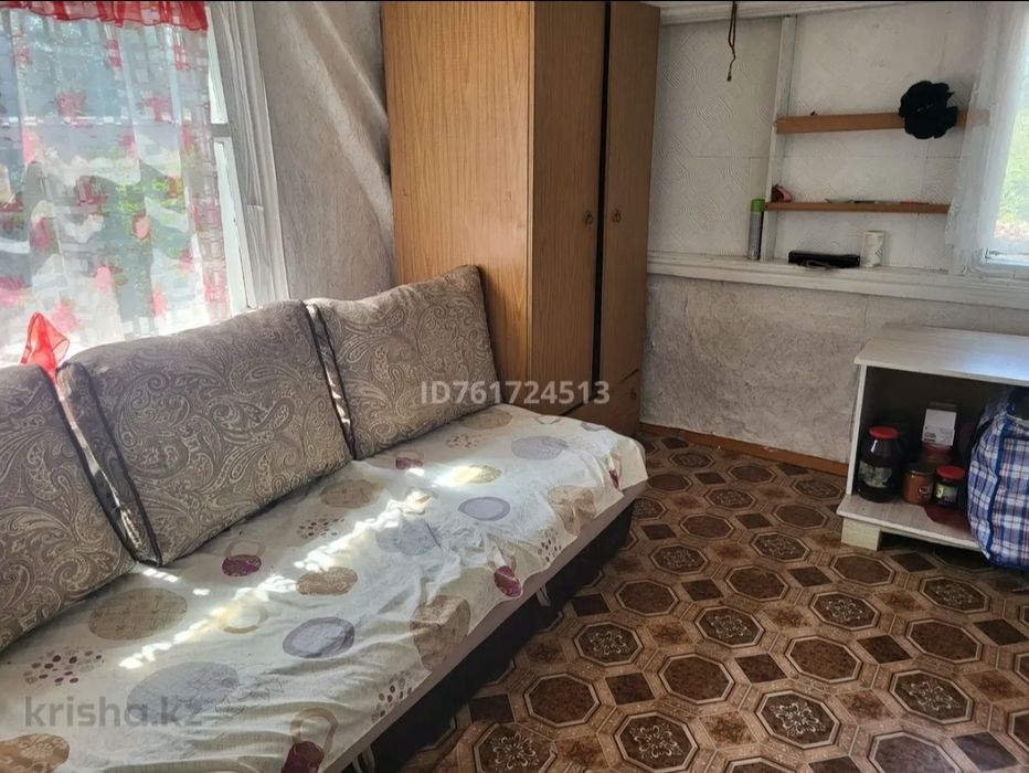 Продам участок с дачным домиком.