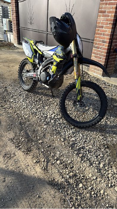 Yamaha yzf 450   Cross