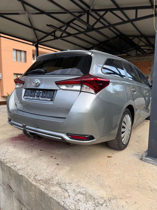 Toyota Auris 2016 1.6 D4-D