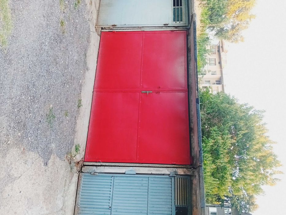 ДАВАМ ГАРАЖ ПОД НАЕМ - ЖК ДРУЖБА 3 , между блок 32 и 34 , гр. РУСЕ