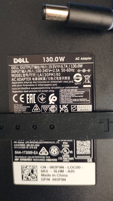 Dell ноутбук, зарядные устройства (Оригинал)