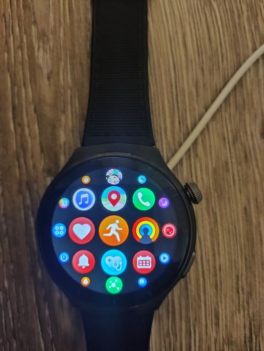 Продам смарт часы HW6 max