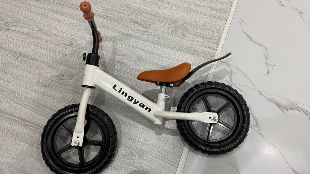 беговел и самокат