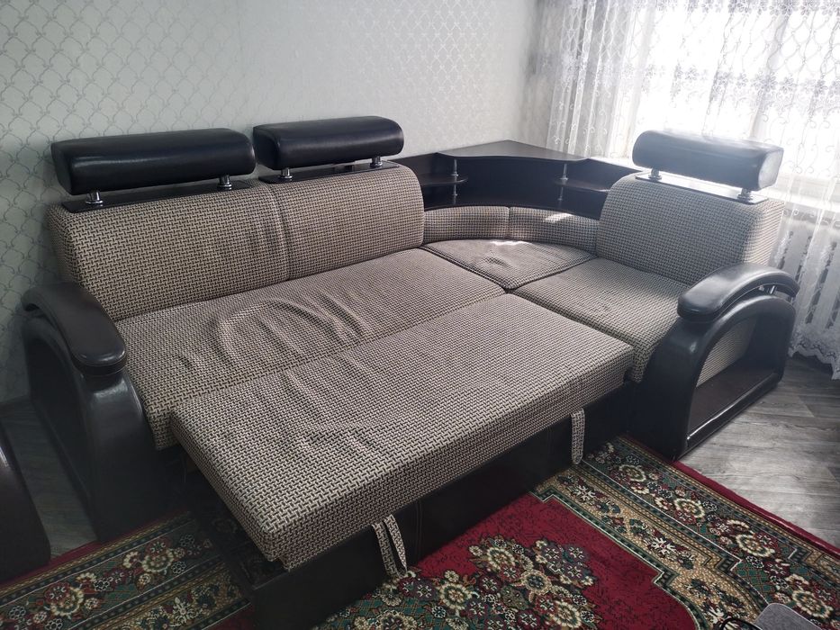 Угловой диван с креслом