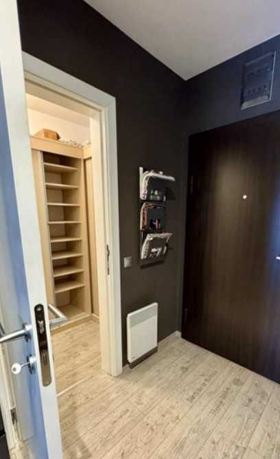 Дава се под наем Двустаен апартамент в София, Гоце Делчев - 80 кв.м за 796.62 € - Снимка #9