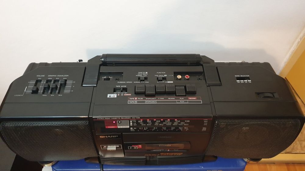 Radio casetofon Sharp WQ-T238