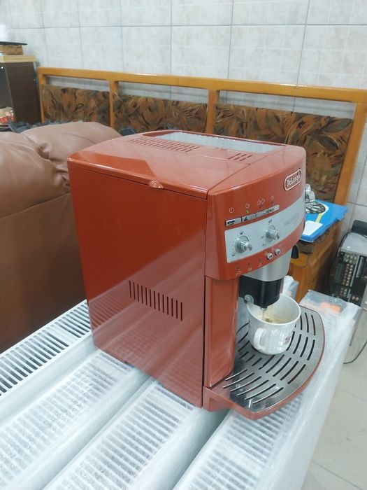 Expresor cafea Delonghi Magnifica Eleganza