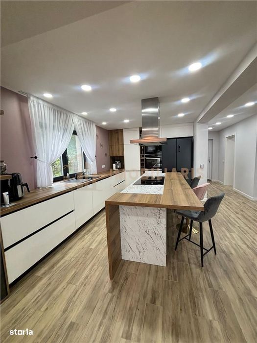 Casa tip duplex -Ocolis
