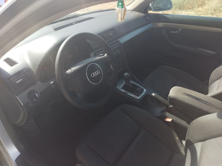 AUDI A4 2001 — imagine 4