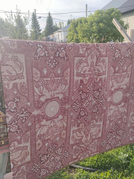 Продам коверы 2 плюс один бесплатно