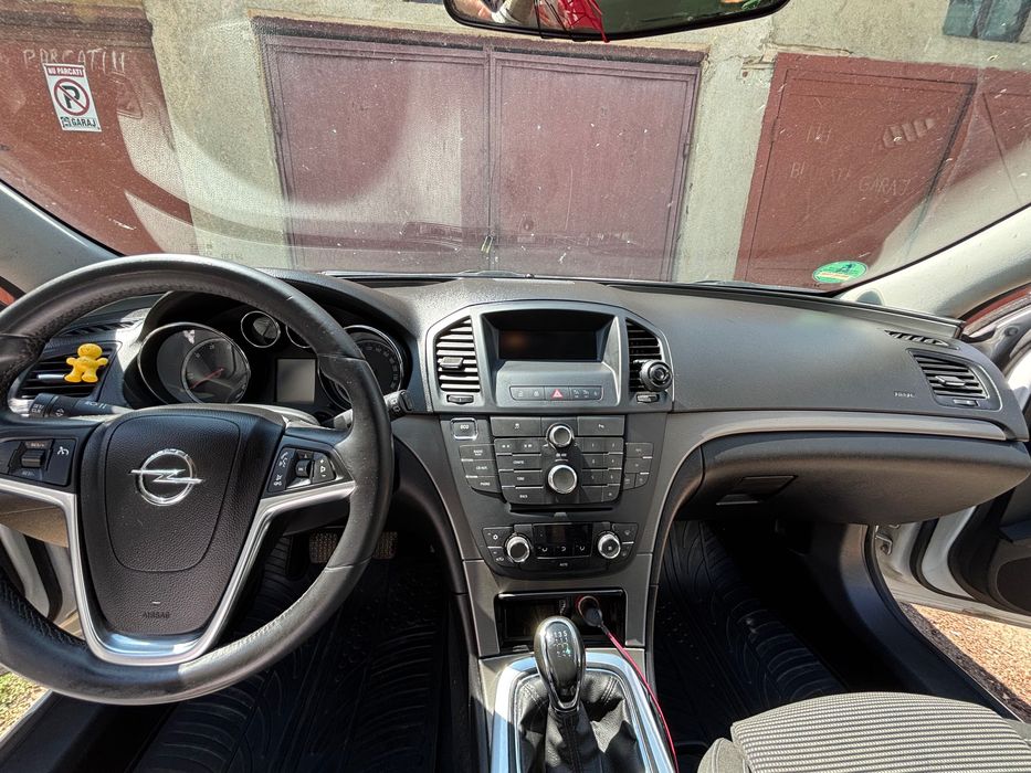 De vânzare Opel Insignia Sports Tourer SW, an de fabricație 2013