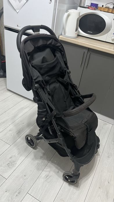 Продам коляску evenflo срочно