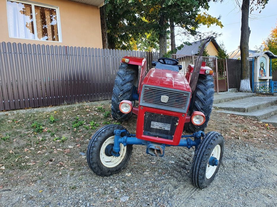 Tractor Universal 550