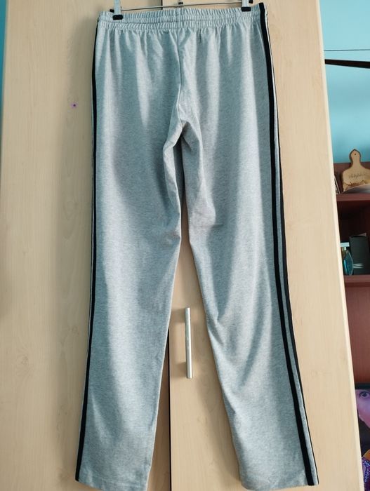 Adidas оригинална долница