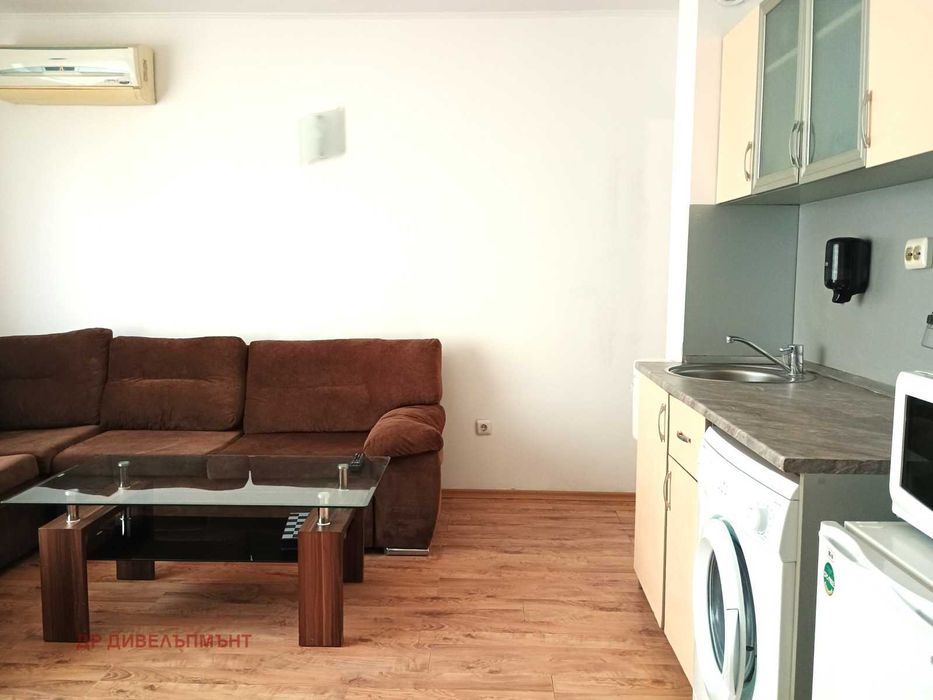 Продава се Двустаен апартамент в к.к. Слънчев бряг - 58 кв.м за 1119 €/кв.м - Снимка #4
