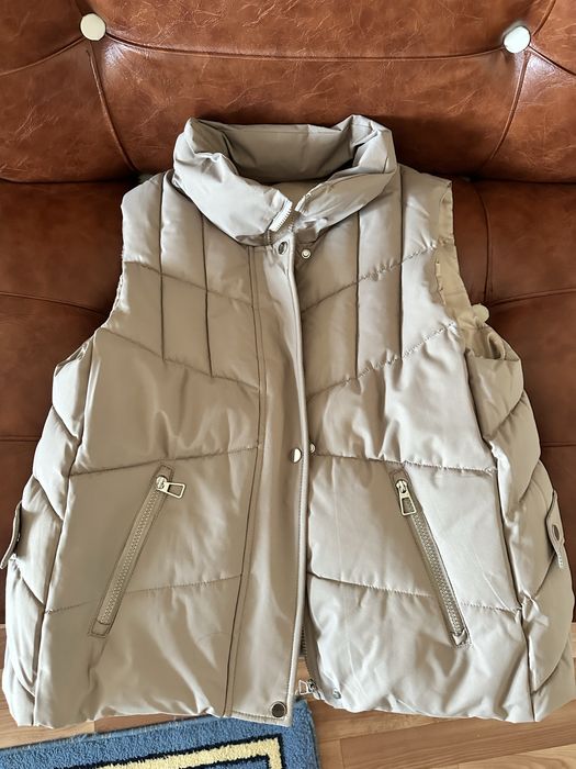 Безрукавка 5000 тг