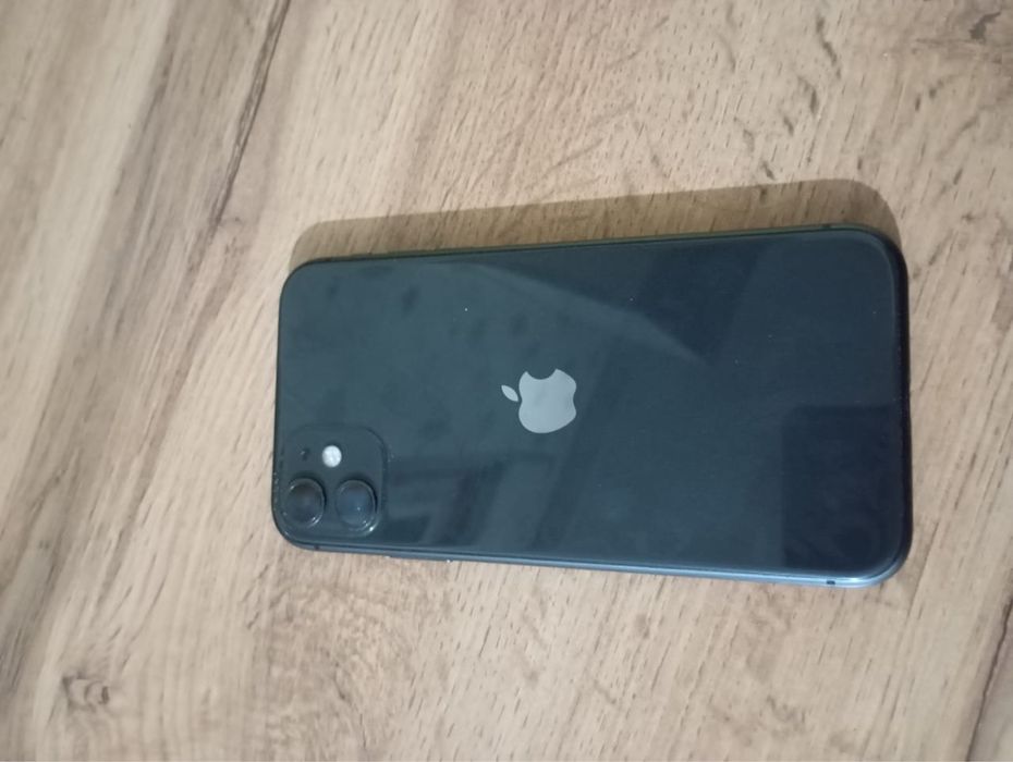 Айфон 11 в идеальном состоянии