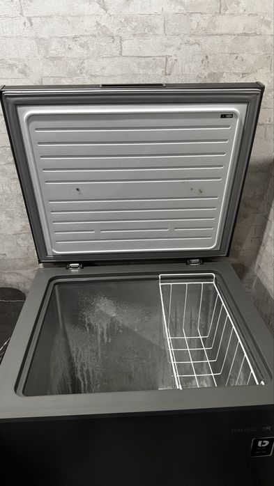 Продам Морозильник
