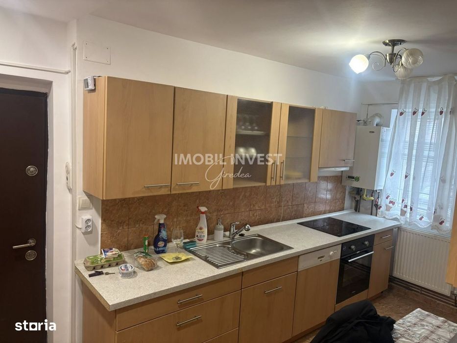 Super oferta. Apartament 2 camere,etaj 1, Cetate, mobilat si utilat
