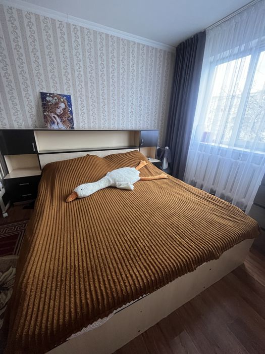 Продам двухспальную кровать