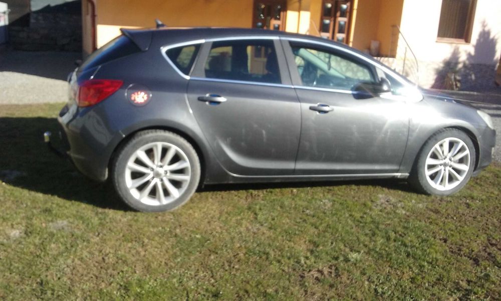 OPEL ASTRA J  1700 cm diesel