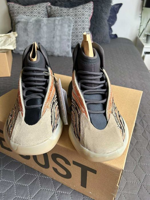 Adidas Yeezy QNTM Flash Orange