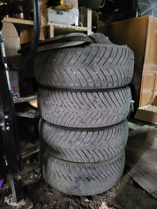 Продам диски на 17 YOKOHAMA