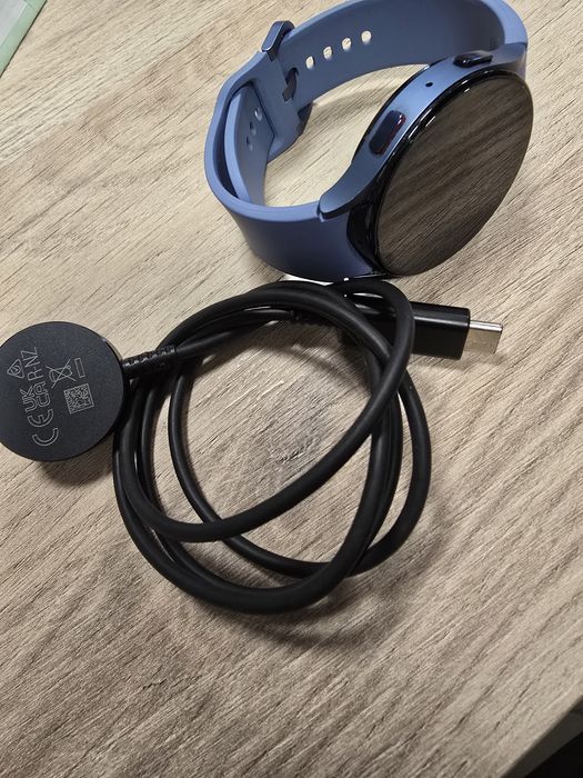 SAMSUNG WATCH 5 използван