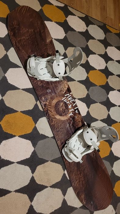 Placa snowboard YES 150 POWDER cu legături Beyond