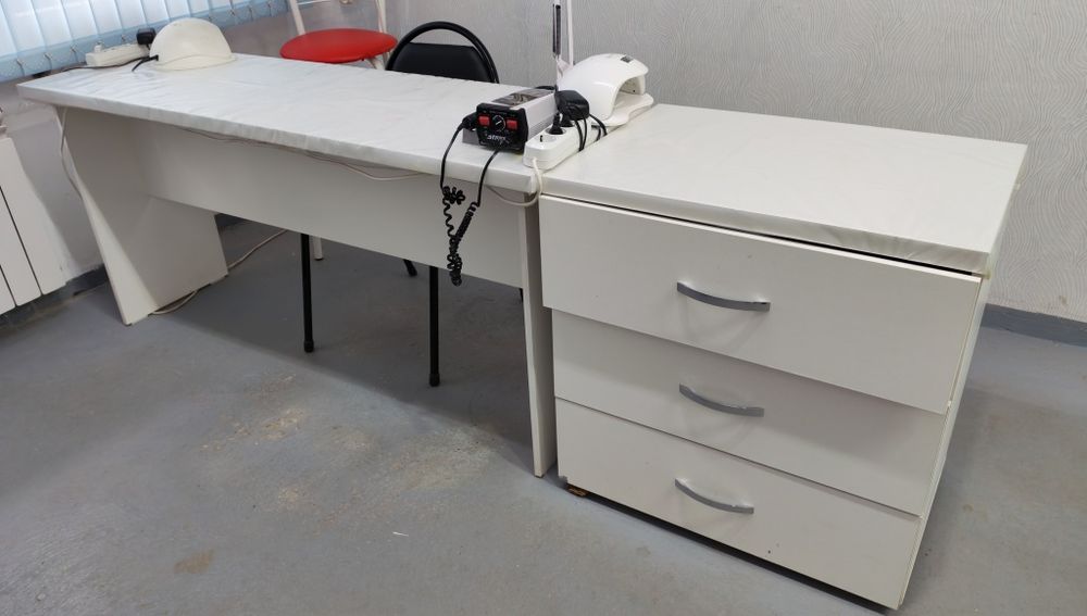 Продам стол для офиса и дома