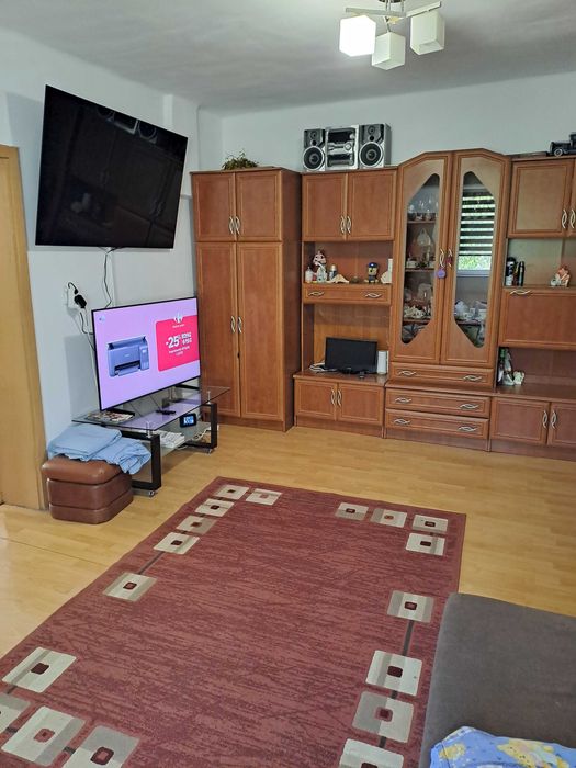 PF dau în chirie casă în someseni zona pod ira